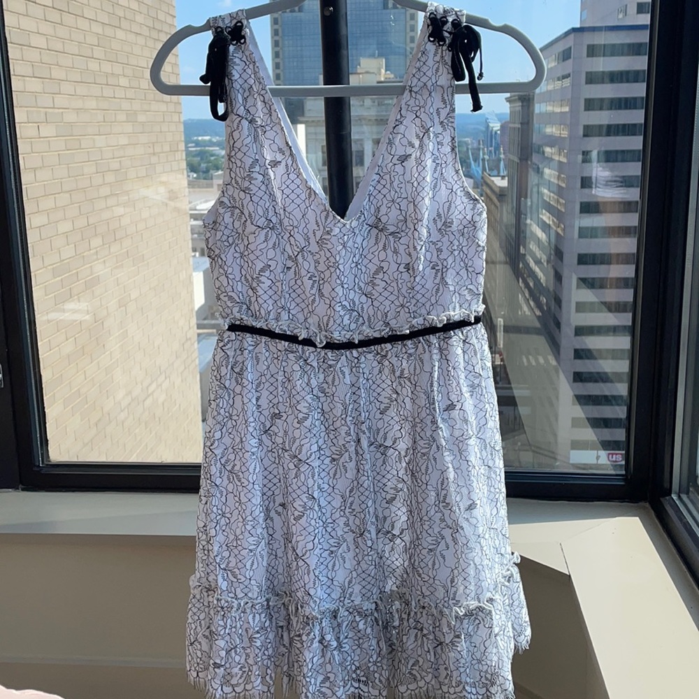 Cupcakes & Cashmere Dress - Black & White - Size 2